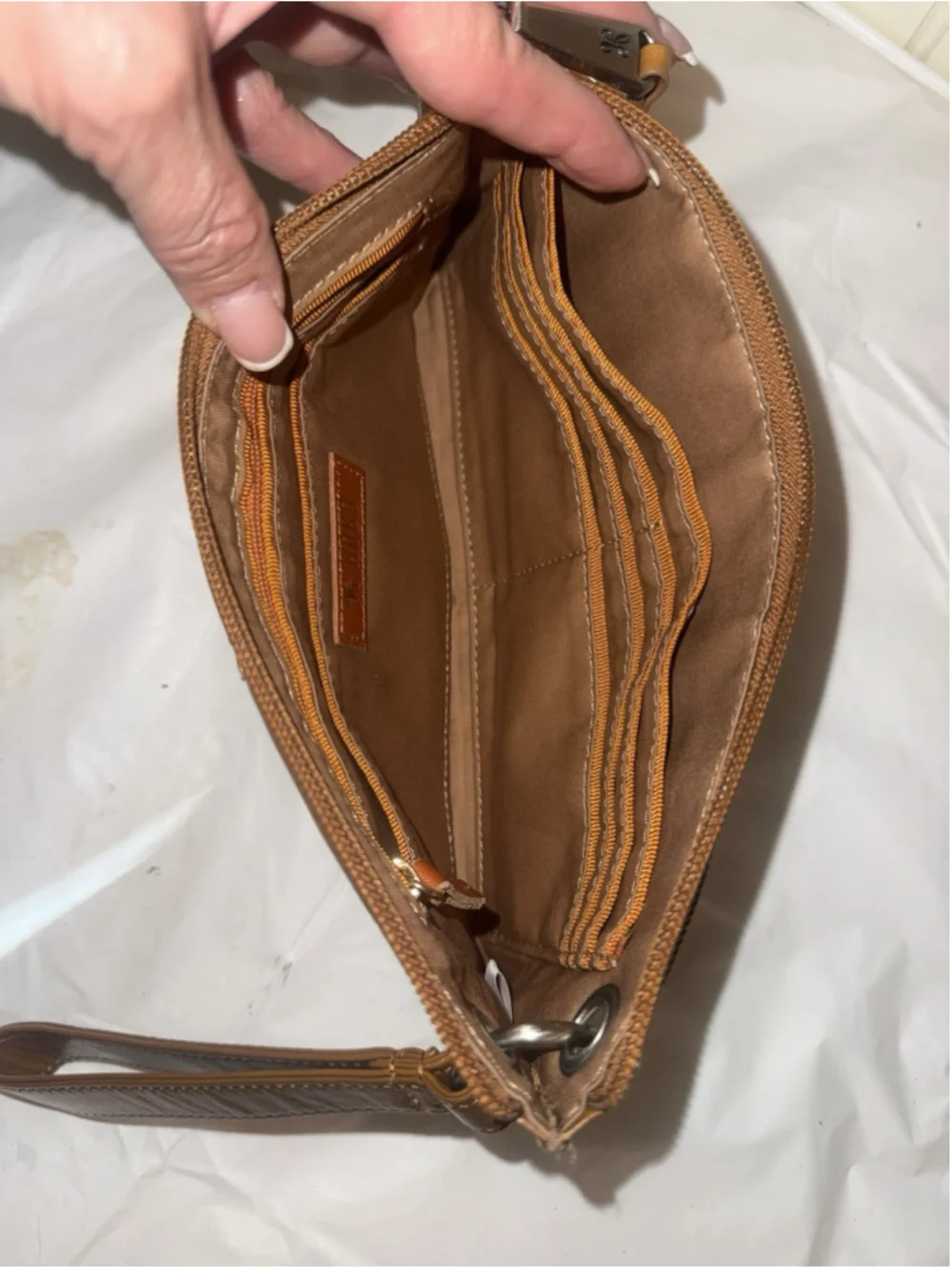 Hobo vida wristlet